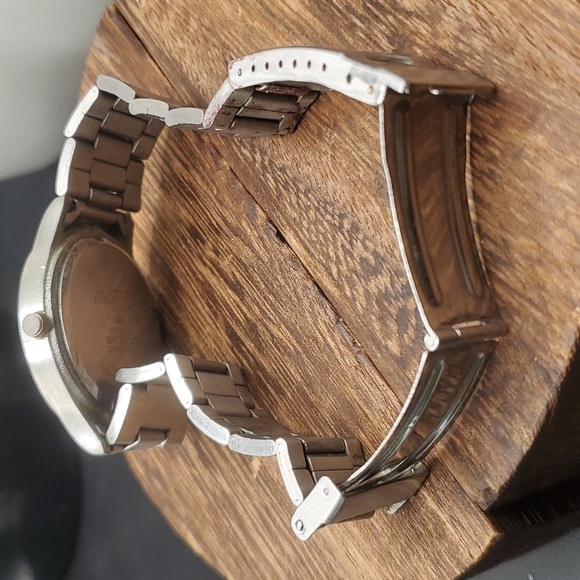 B2724 vintage nelsonic men's quartz watch needs batteries - Picture 2 of 3